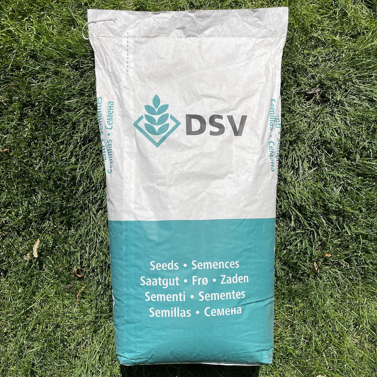 Landschaftsrasen mit Kräutern