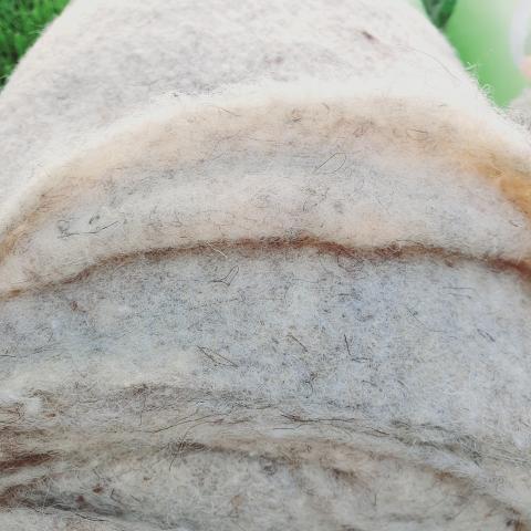 Mulchwolle: Unkrautschutz, Kälteschutz